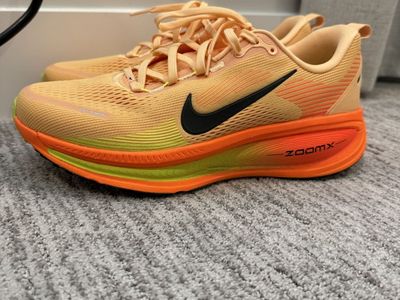 Nike Vomero 18 Running Shoes Men's Size 10.5 Great Condition
