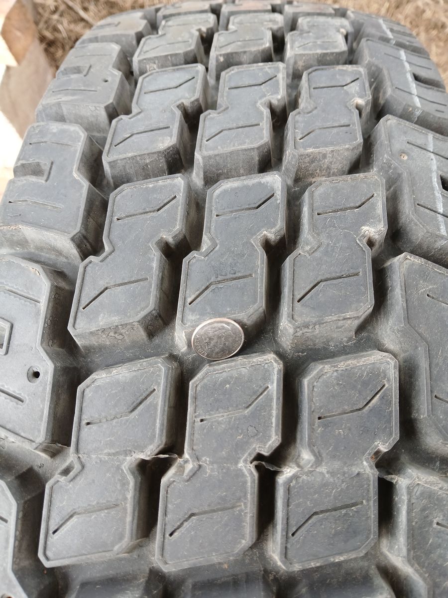 265 70 17 truck / trailer tire