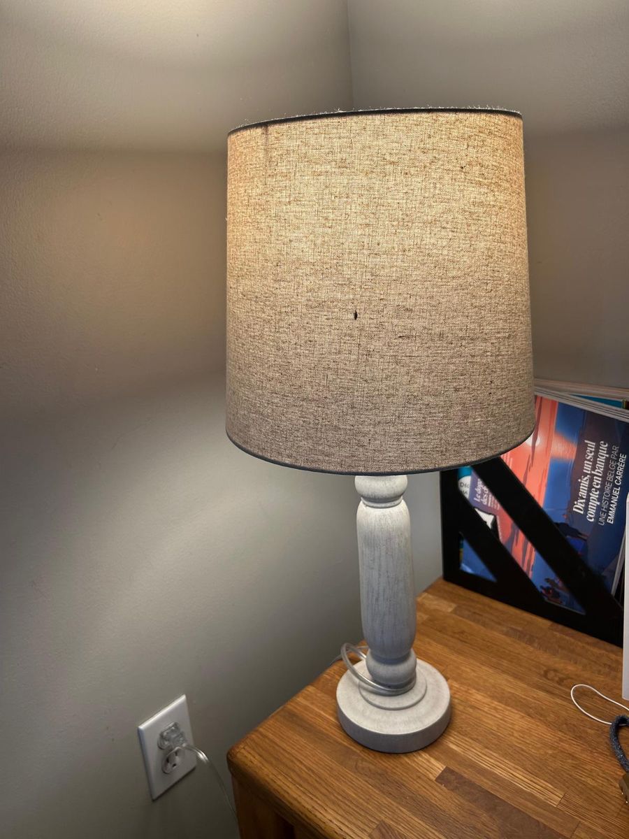 Table Lamp – $10