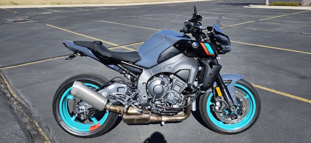 2023  YAMAHA  MT10