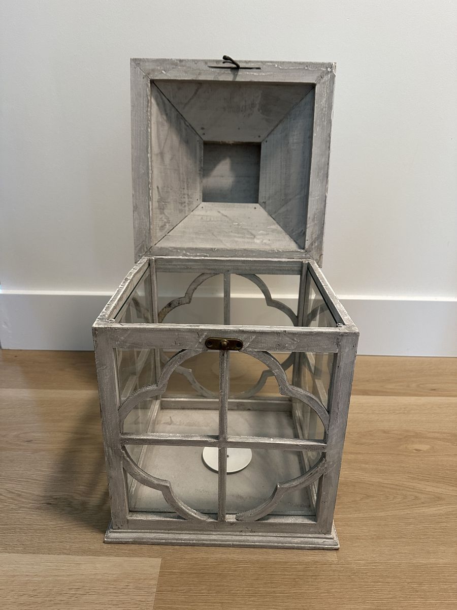 Main image 3