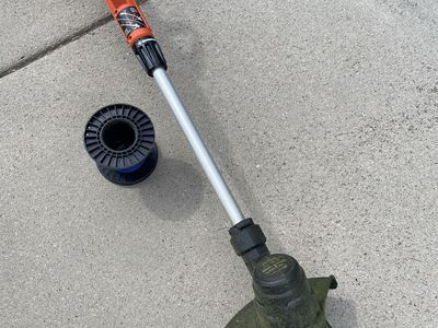Black & Decker Electric String Trimmer with Extra Spool Line