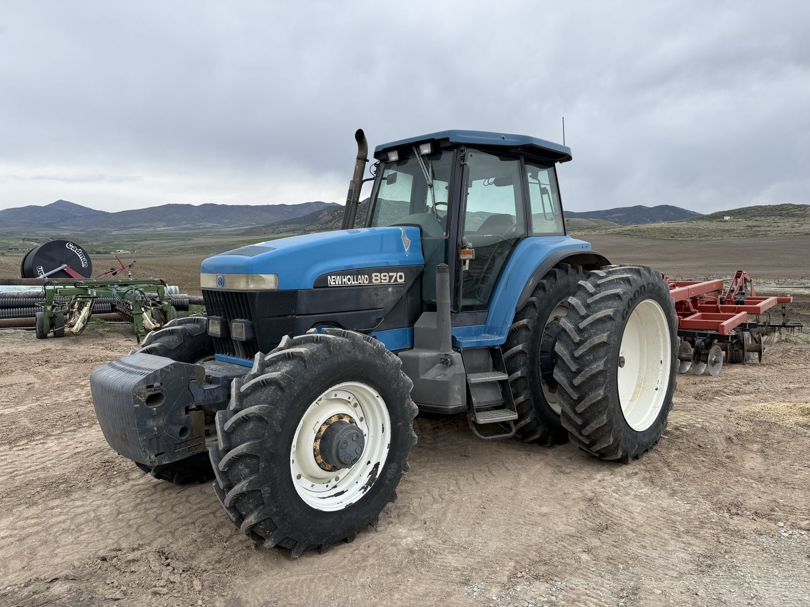 New Holland 8970