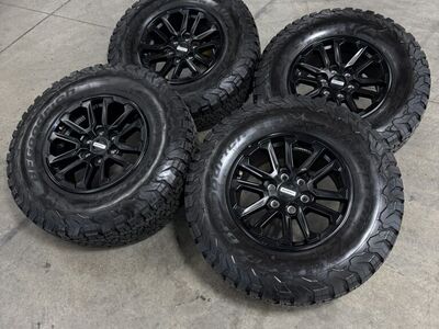 NEW 2025 Ford Raptor OEM 17in Wheels/ 285/70/17