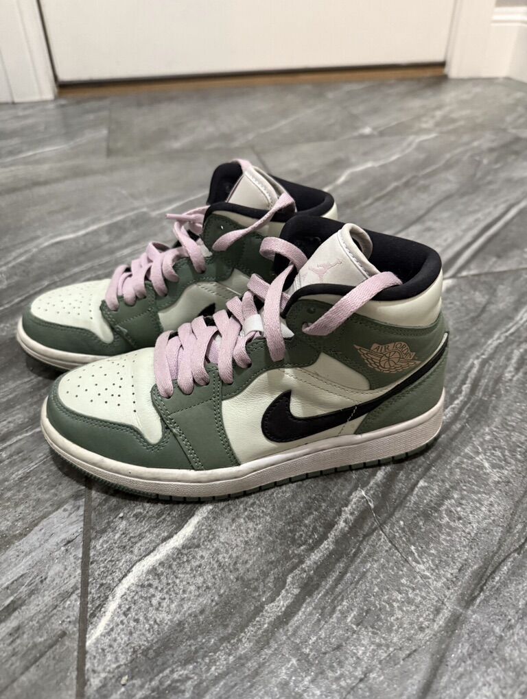 Nike Air Jordan - Women’s