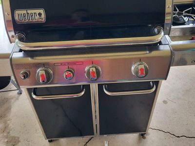 Weber Genesis propane three burner Grill with Side Burner - Black/Stainless Steel, Used