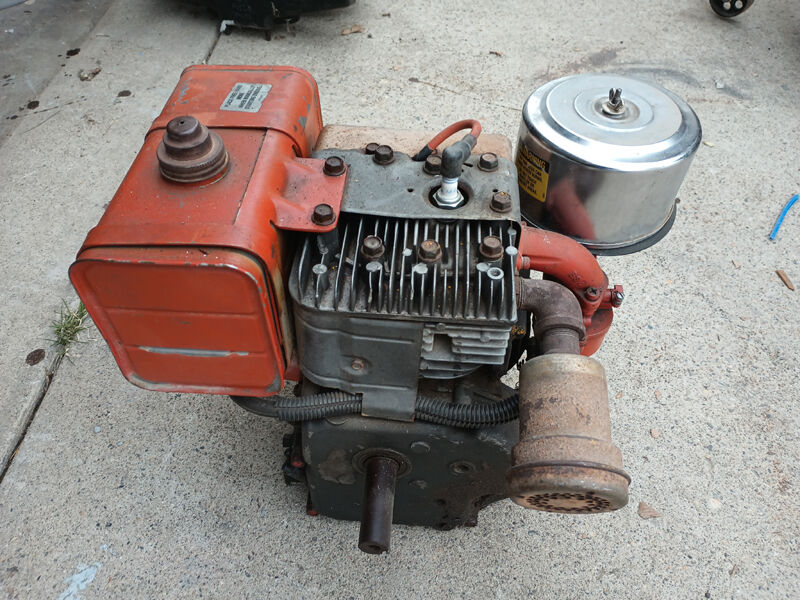 Old Briggs Lawn mower engine tiller motor