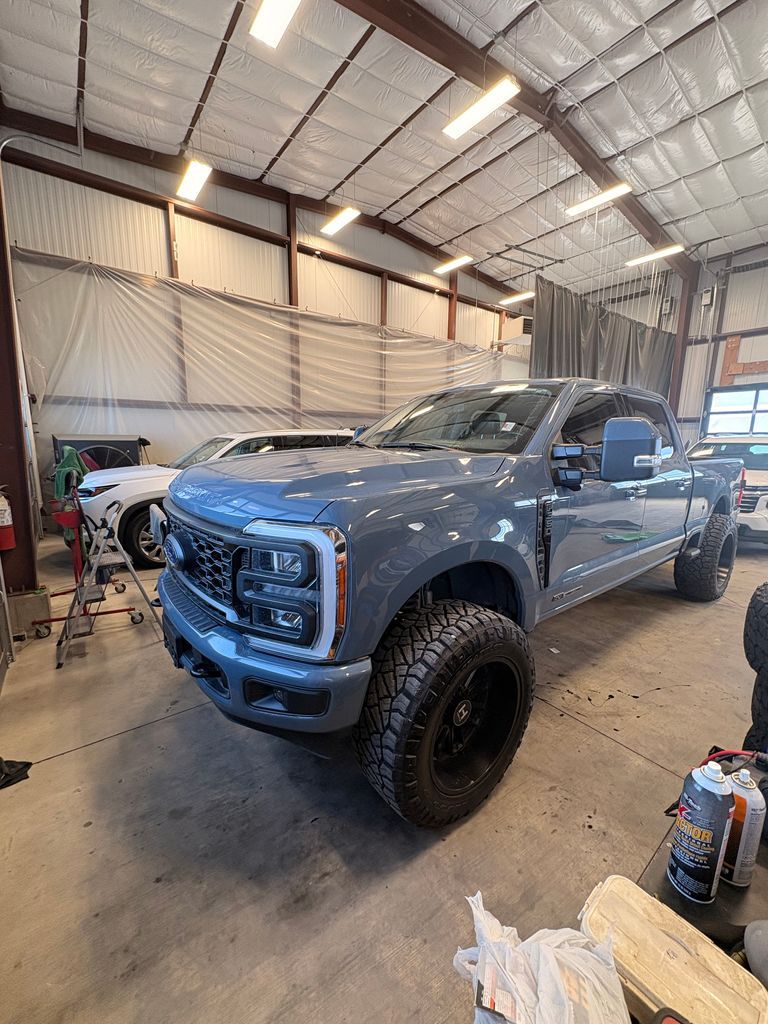 2023 Ford F-350 Super Duty Lariat