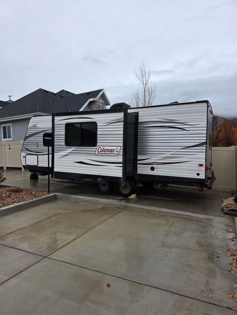 2016 Coleman By Dutchmen