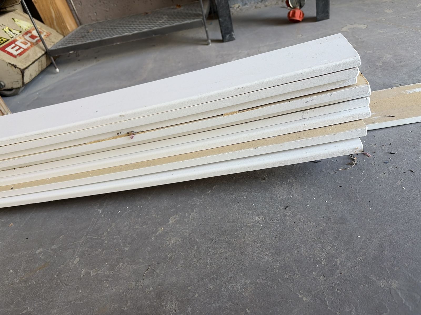 Main image 3