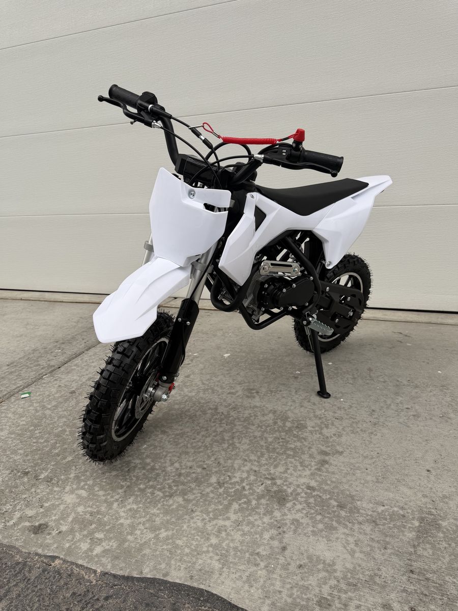 Brand new 60cc 4 stroke mini dirtbike