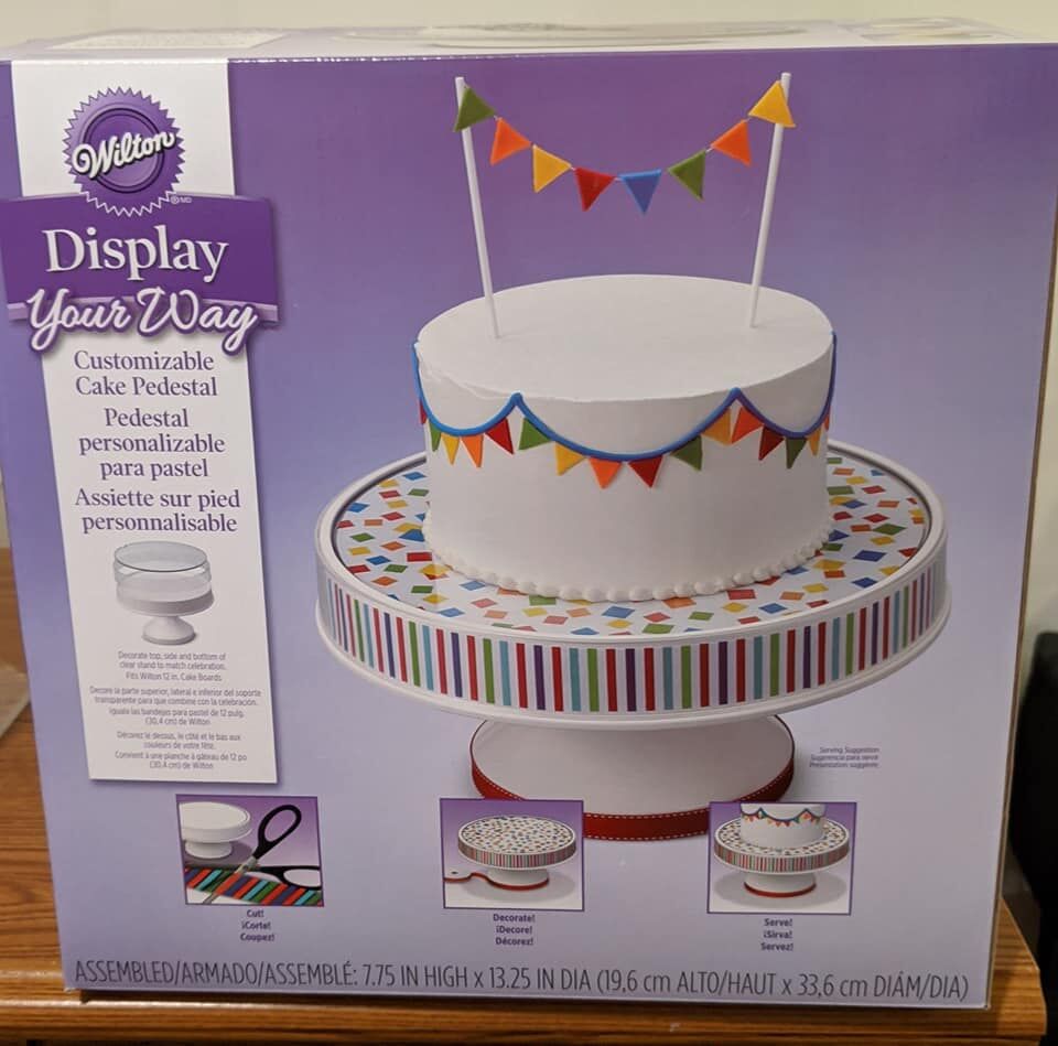 Customizable Cake Stand