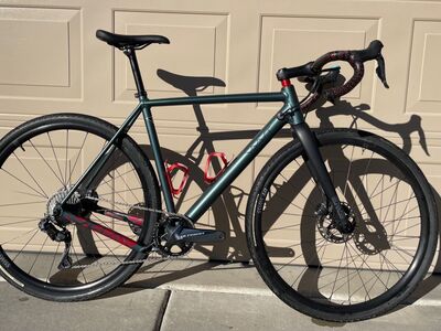 Vaast A/1 Gravel Bike – Medium (54–55) - ENVE Build