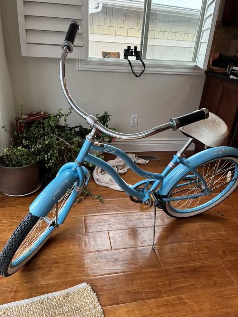 Micargi Classic Beach Cruiser.