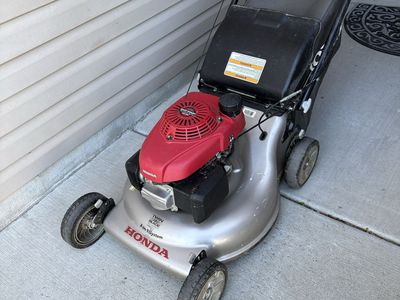 Honda HRR216 Lawn Mower