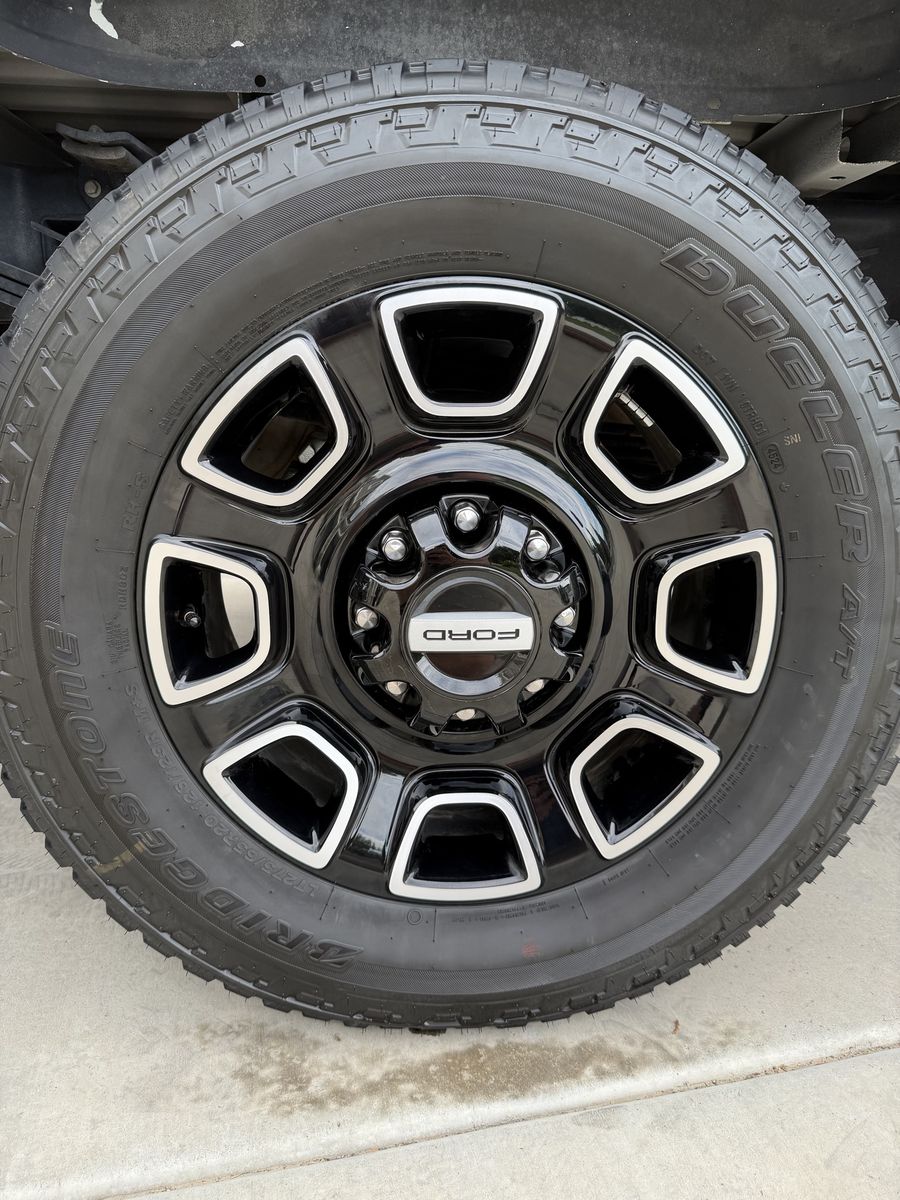 Brand new stock tires and wheels F350/250