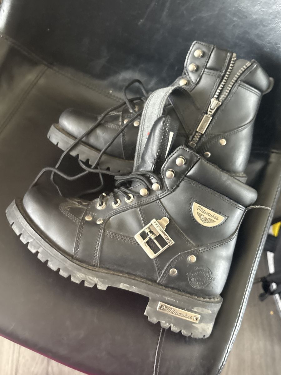 Milwaukee Leather Men's Black Lace-Up Motorcycle Boots with Side Zipper, Size 8.5