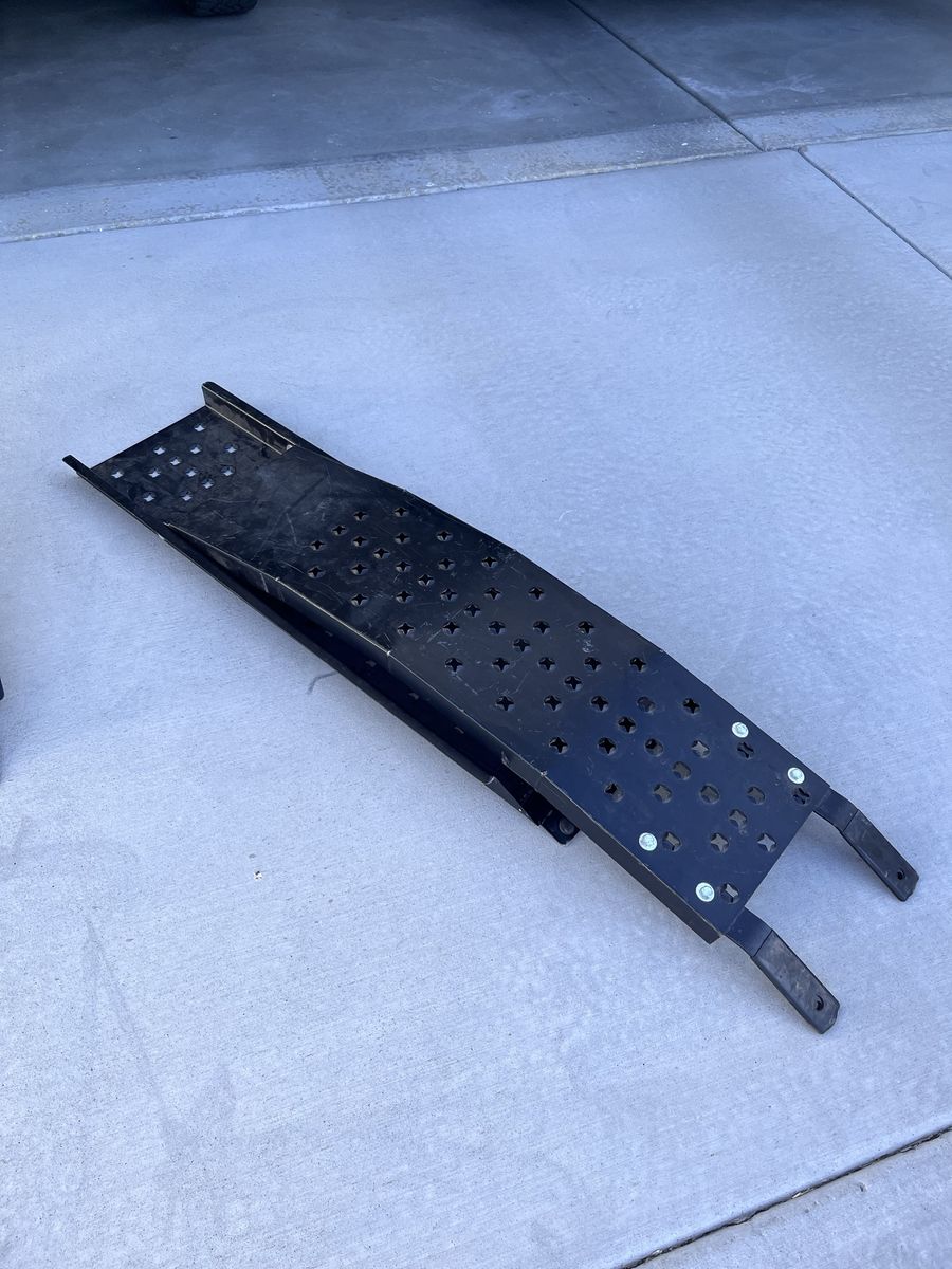 Main image 6