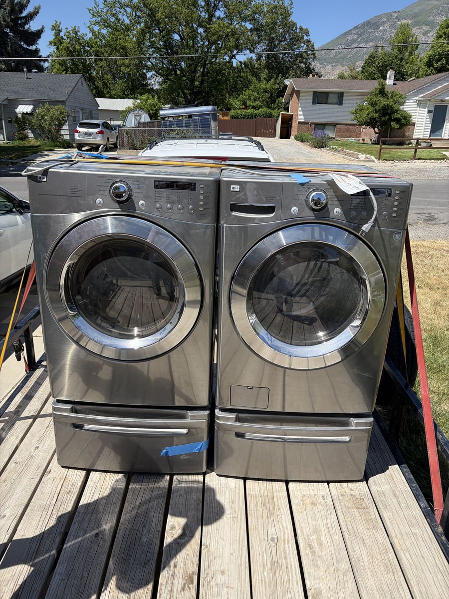 LG Front-Load Washer and Gas Dryer Set with Pedestals - Stainless Steel Finish