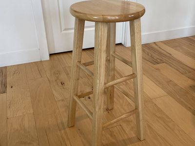 Natural Solid Wood Round Bar Stool