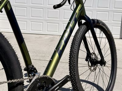 Felt Breed 30 650B Gravel Bike - size 56