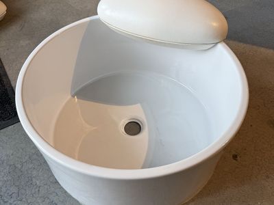 Pedecure Sink & Footrest