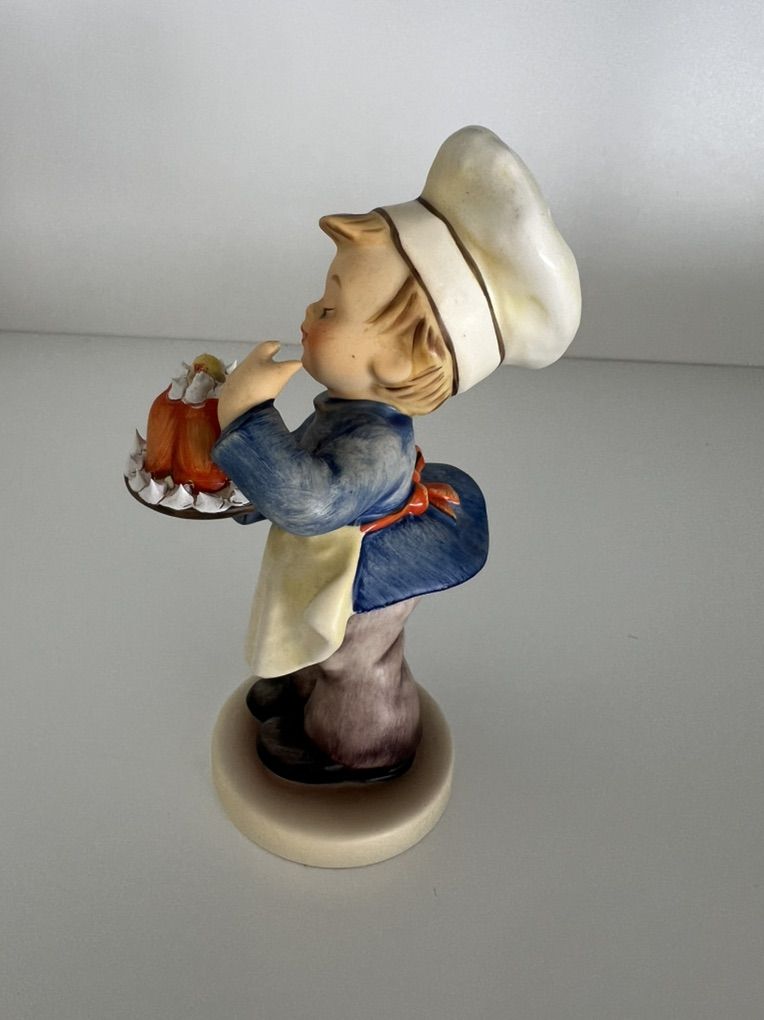 Authentic Goebel Hummel Baker