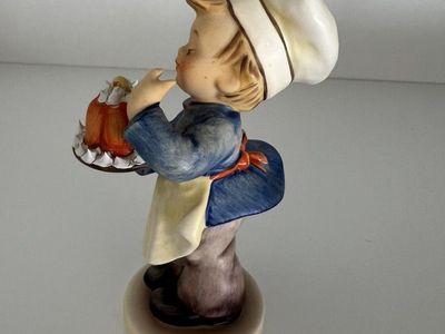 Authentic Goebel Hummel Baker
