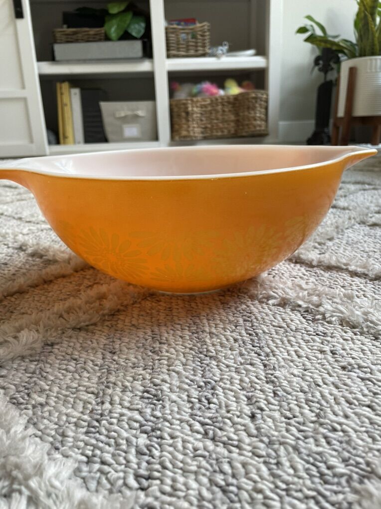 Vintage Pyrex 444 Daisy Sunflower Orange 4 QT MCM