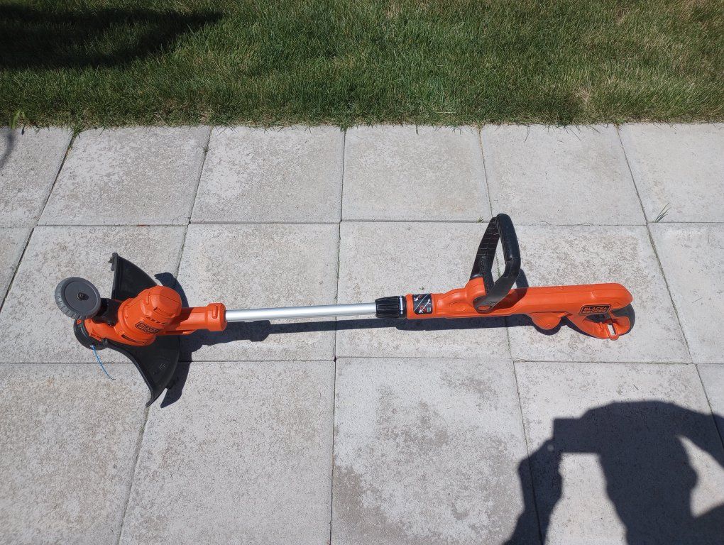 black and Decker trimmer
