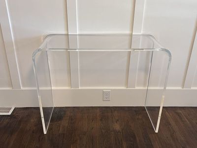 Clear Acrylic Waterfall Console Table - Modern Minimalist Entryway Accent
