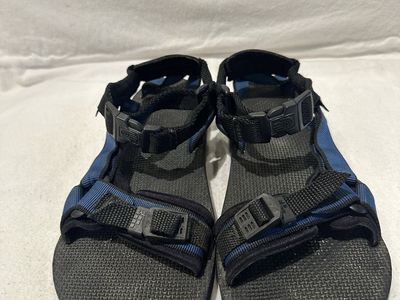 Teva women’s size 9 or men’s 7.5 navy blue/black open toe sports sandals