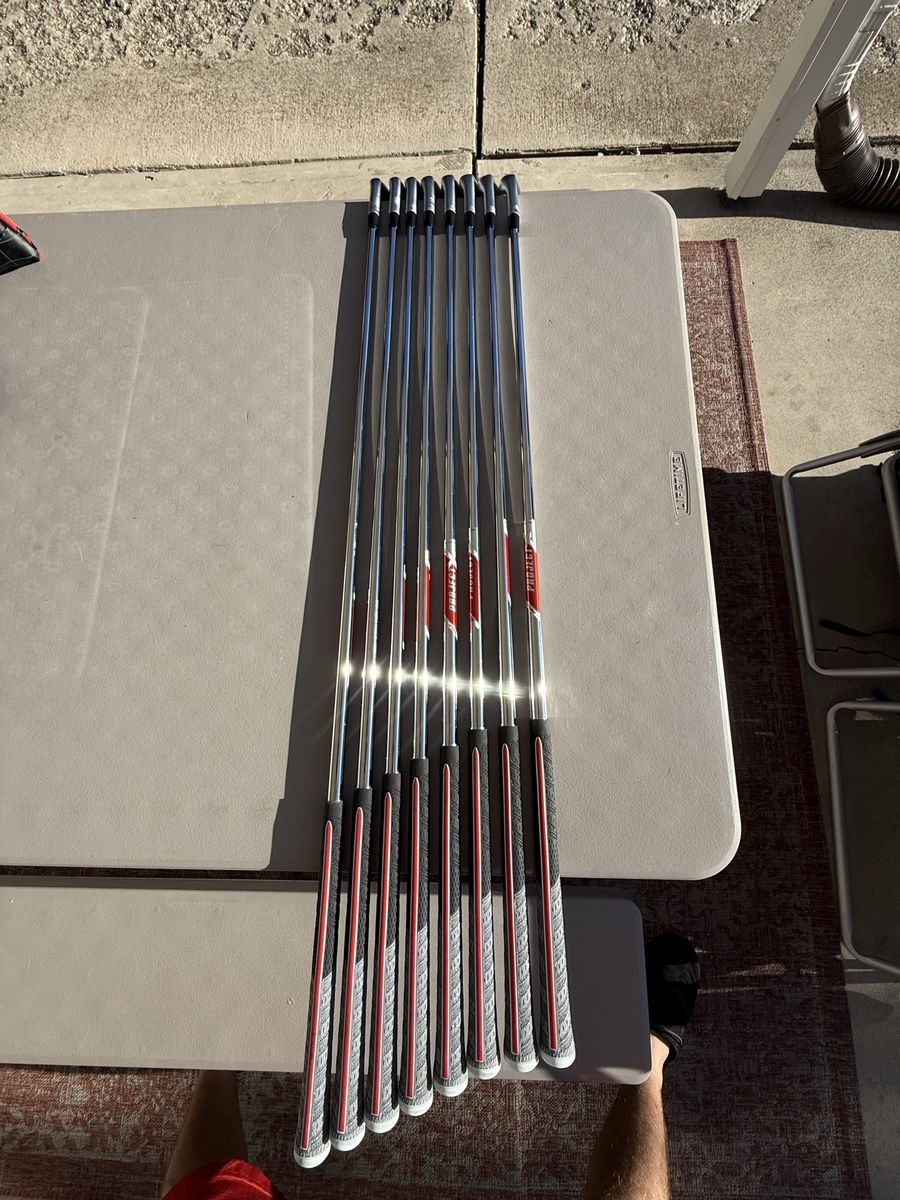 Taylormade P790 Custom Irons + Bonus Clubs