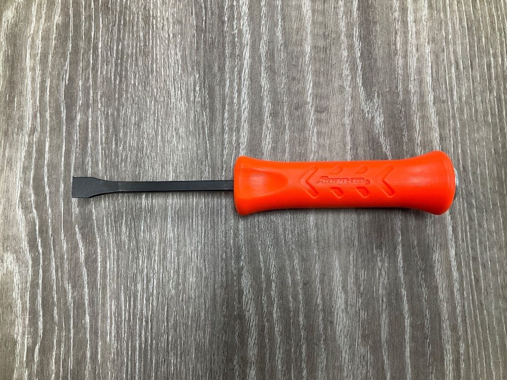 SNAP ON ANGLED STRIKING PRY BAR