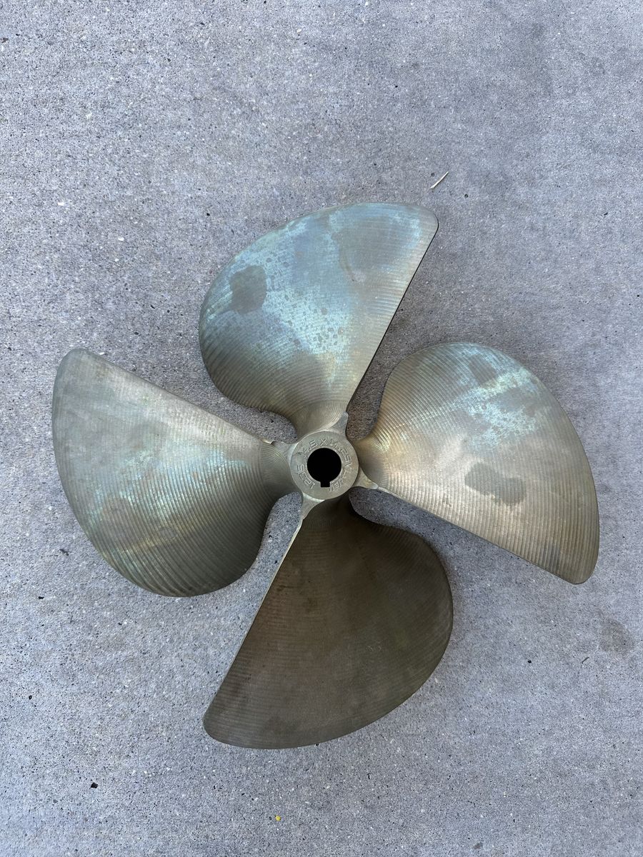 Bronze 4-blade Propeller - Fits G23 Or Similar