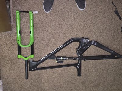 Revel CBF frame and DVO diamond 110 boost suspension