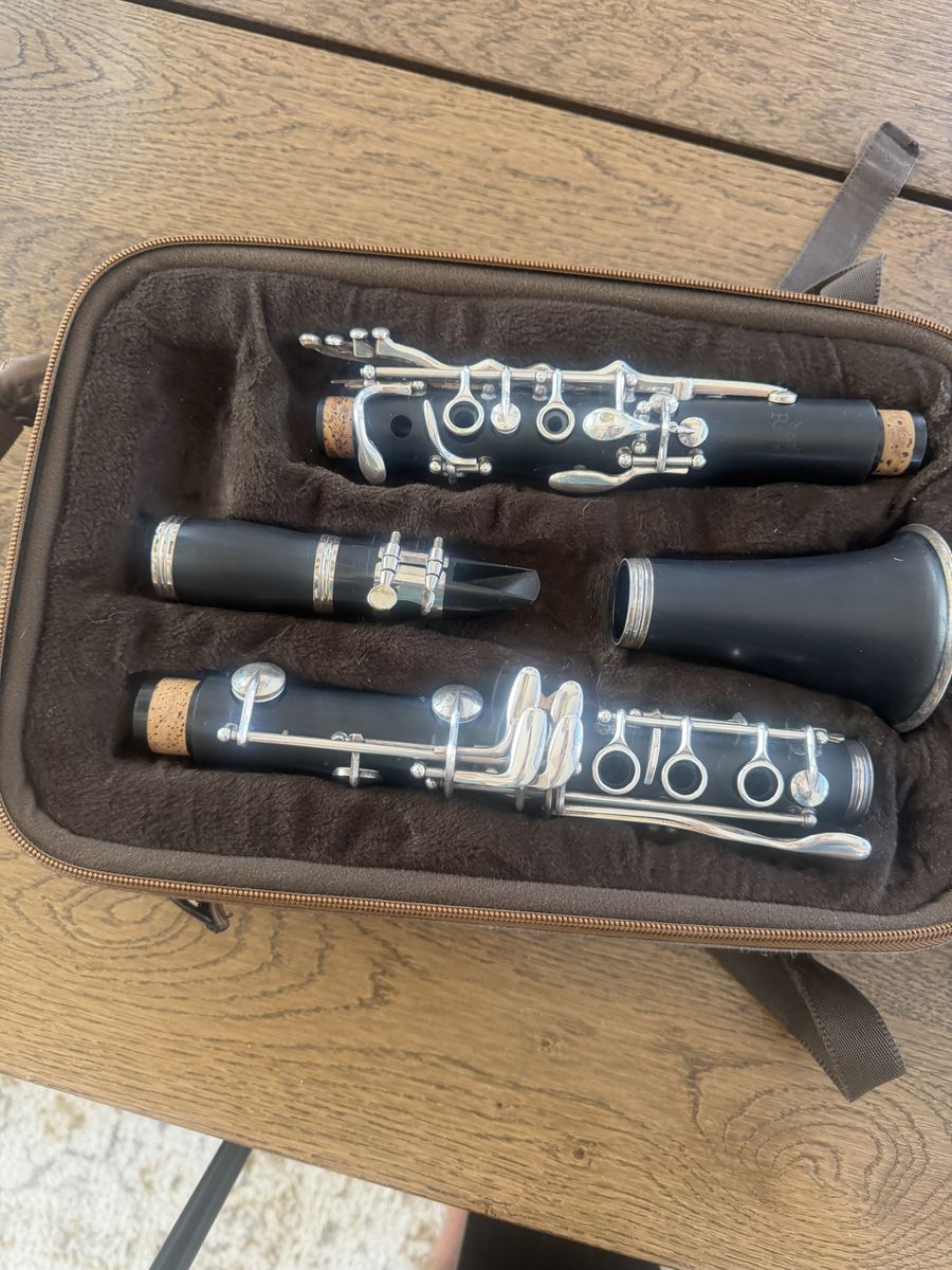 Used Clarinet with Case - Good Condition Woodwind - Ravel