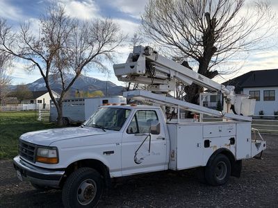 Bucket Truck