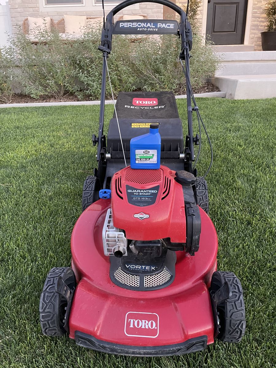 Troy-Bilt 21” Push Lawn Mower (140cc Briggs & Stratton) + Engine Oil Included