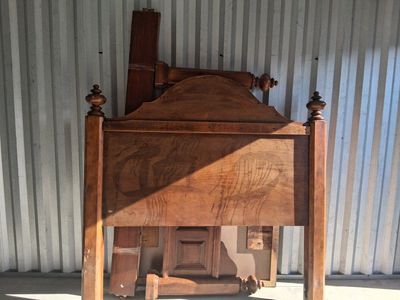 wood killer queen head board and foot board with frame complete