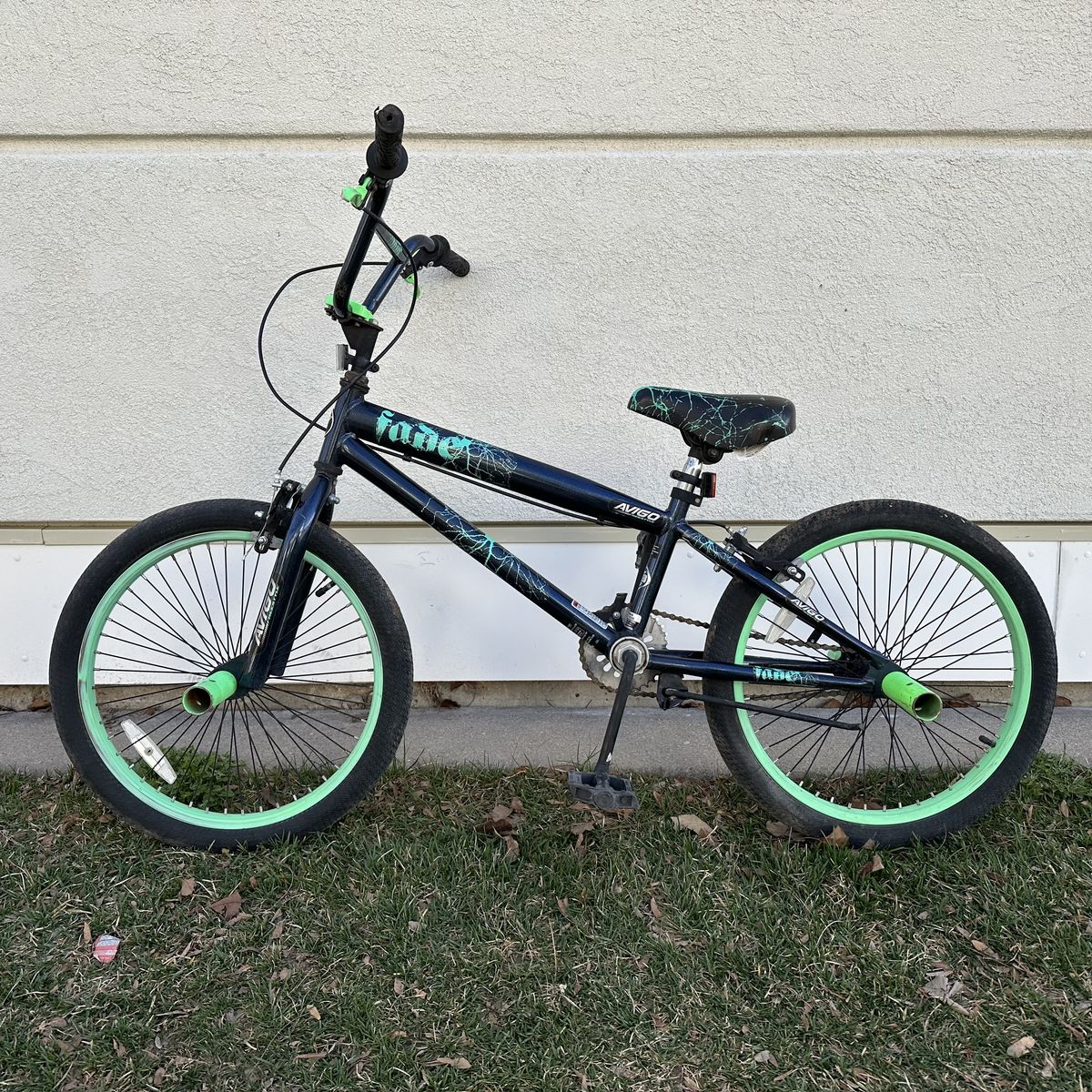 Avigo Fade 20'' Bike