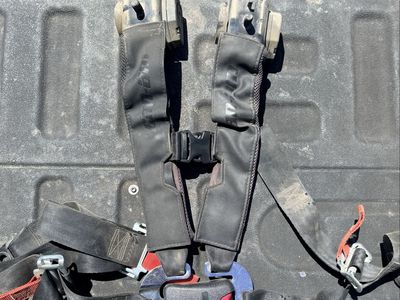Can am oem seat belts