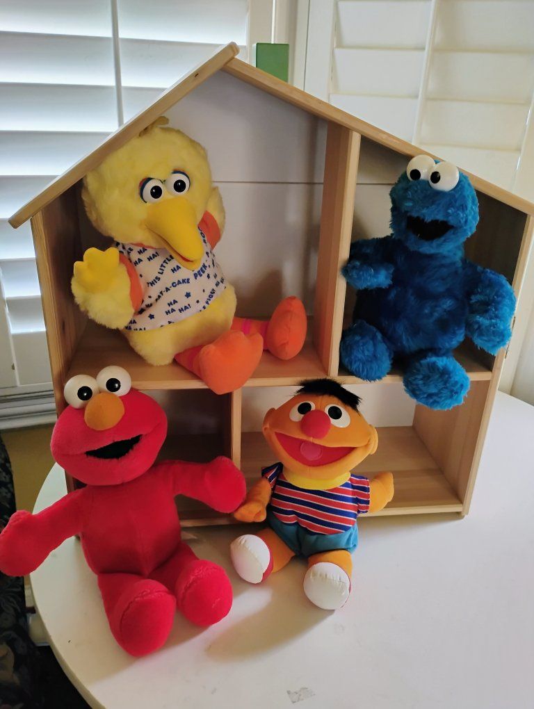 Sesame Street plush toys bundle
