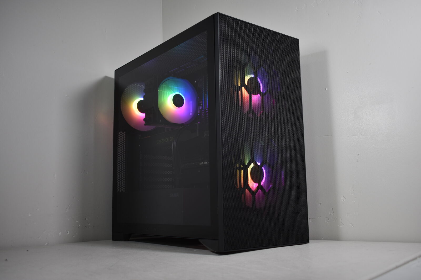 Ultra ARGB Gaming - i5-9500, GTX 1070, 16gb Ram, Windows 11, 1tb