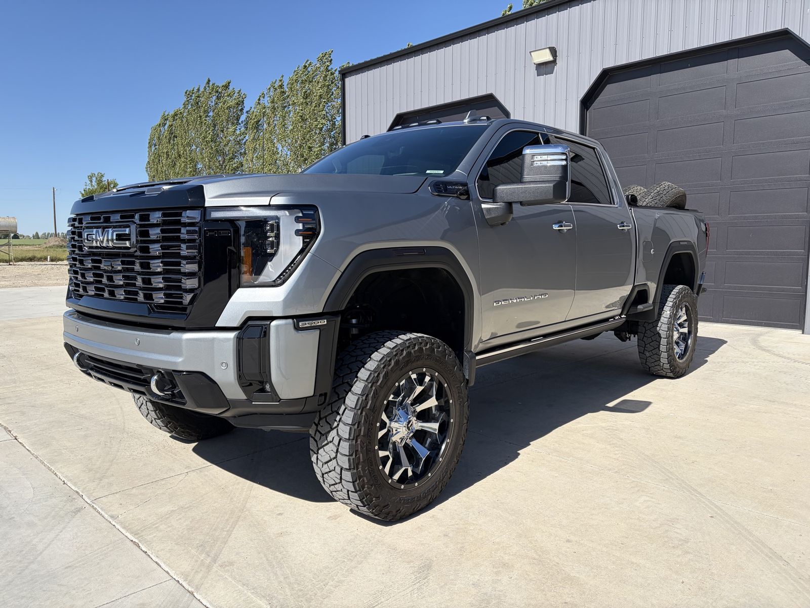 2025 GMC Sierra 3500HD Denali Ultimate