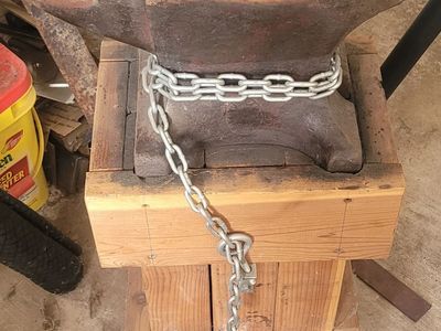 90 lb anvil with stand