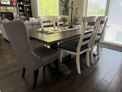 Beautiful Farmhouse Dining Table Set with 6 Chairs
