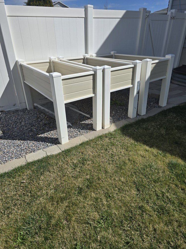 Raised Garden Boxes