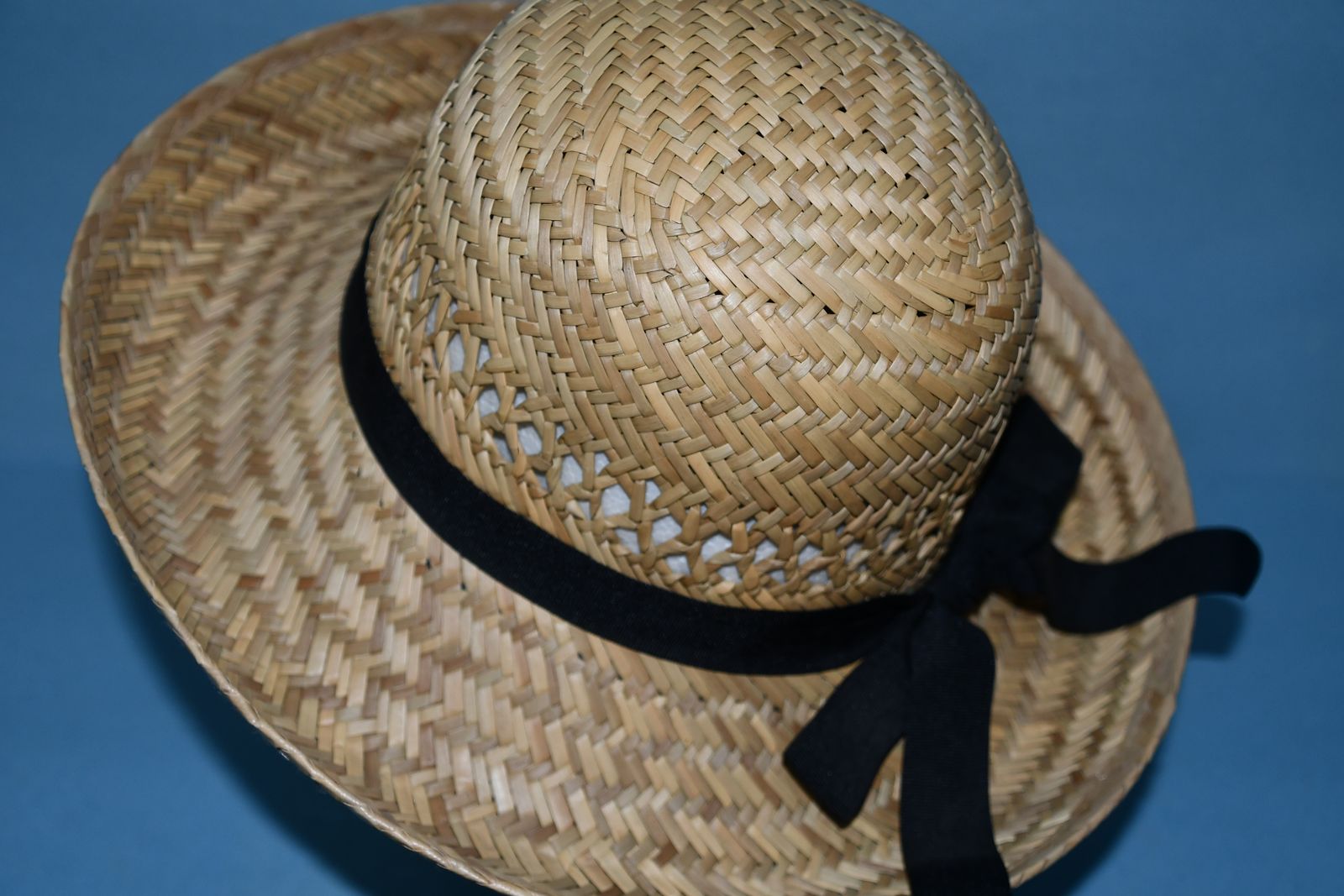 SUMMER STRAW SUN HAT with BLACK RIBBON BAND ~ SIZE L ~ BRIM LENGTH 3" ~ CUTE & CLEAN!