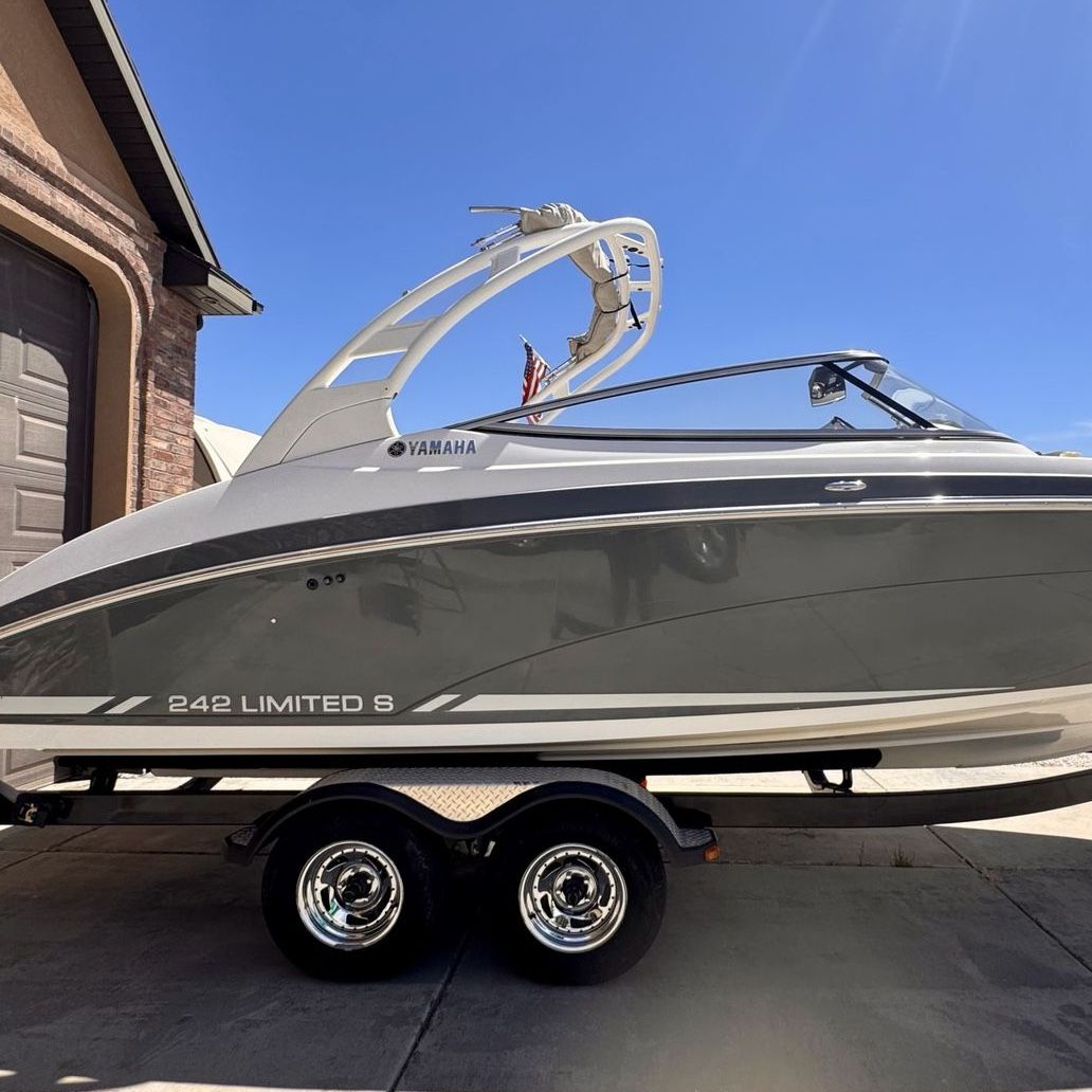 2015 Yamaha 242S Limited ready for anything